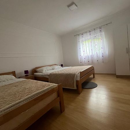 Apartman Mim 트레빈예 외부 사진