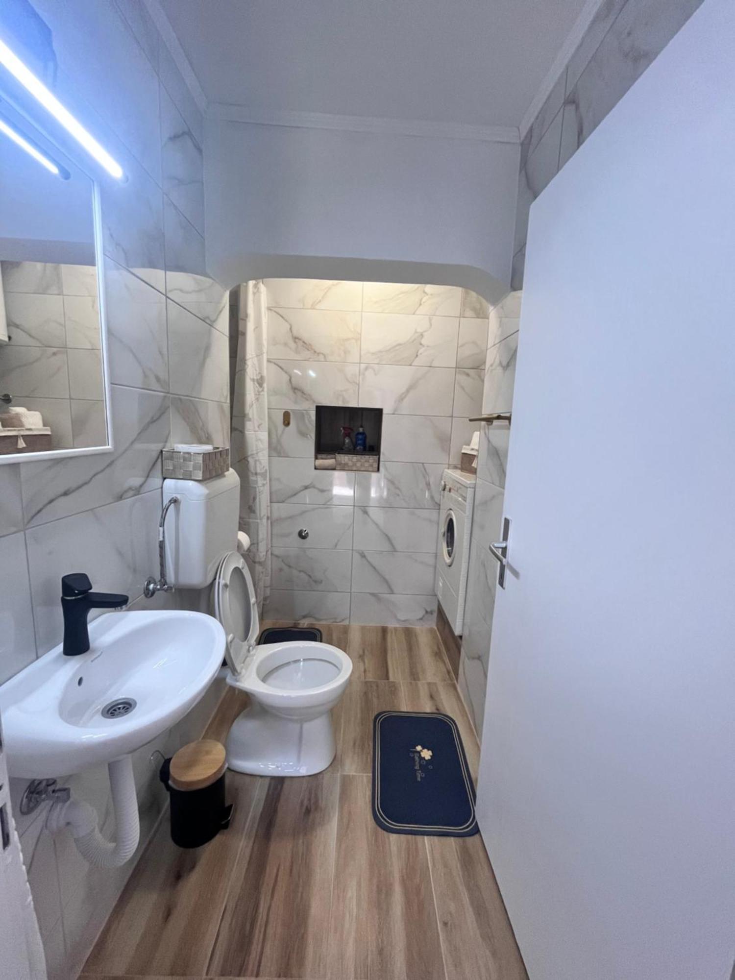 Apartman Mim 트레빈예 외부 사진
