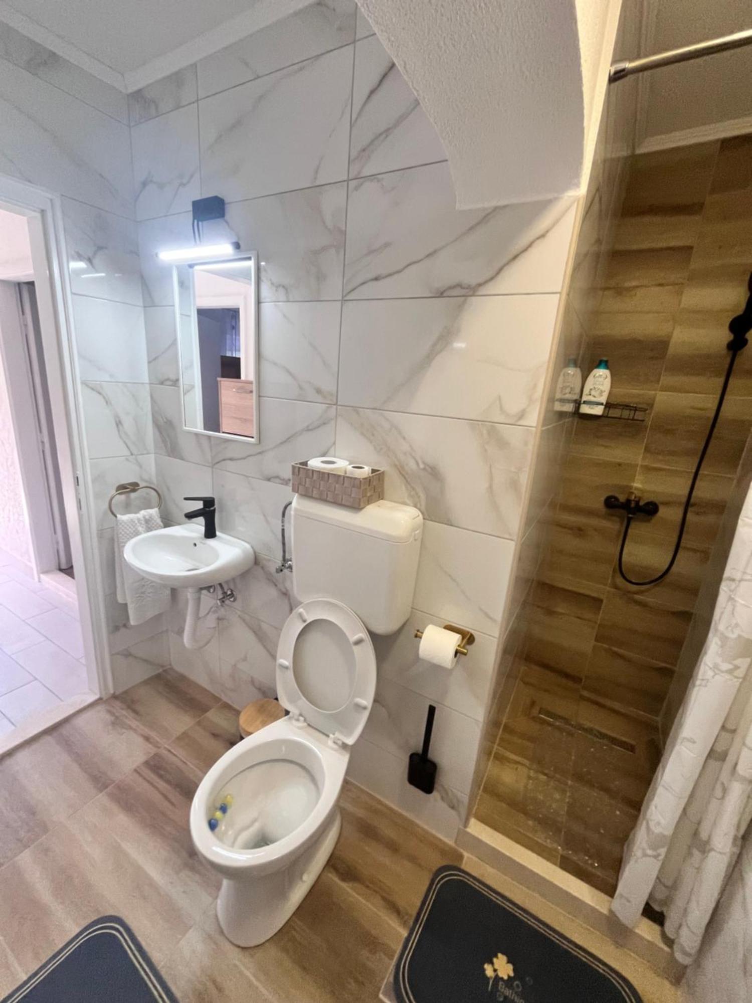Apartman Mim 트레빈예 외부 사진