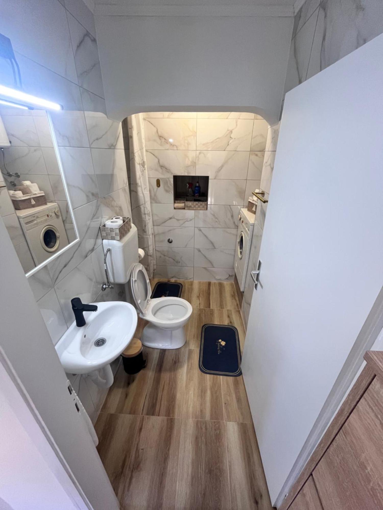 Apartman Mim 트레빈예 외부 사진